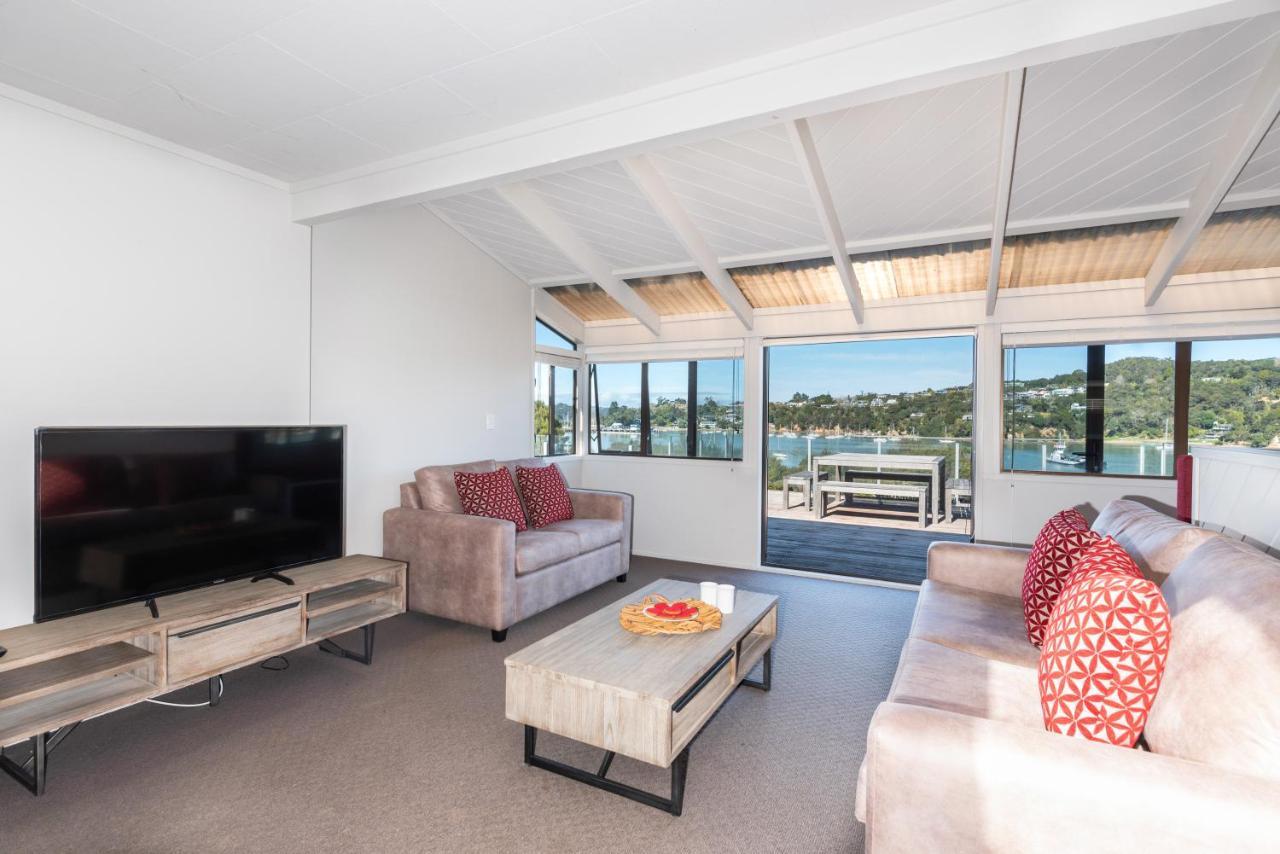 The Tide Watcher - Okiato Holiday Home Opua Exteriör bild