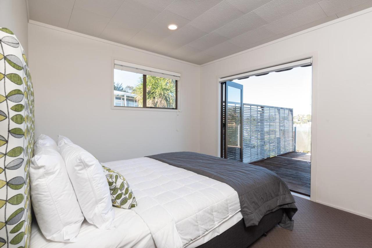 The Tide Watcher - Okiato Holiday Home Opua Exteriör bild